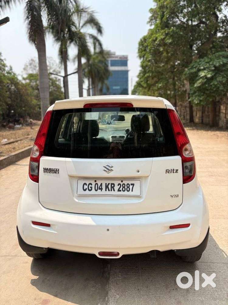 Maruti Suzuki Ritz Vxi, 2013, Petrol