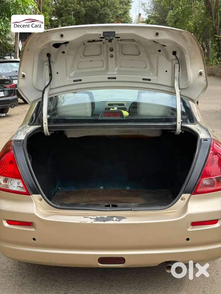 Maruti Suzuki Swift Dzire 1.2 Vxi Bsiv, 2011, Petrol