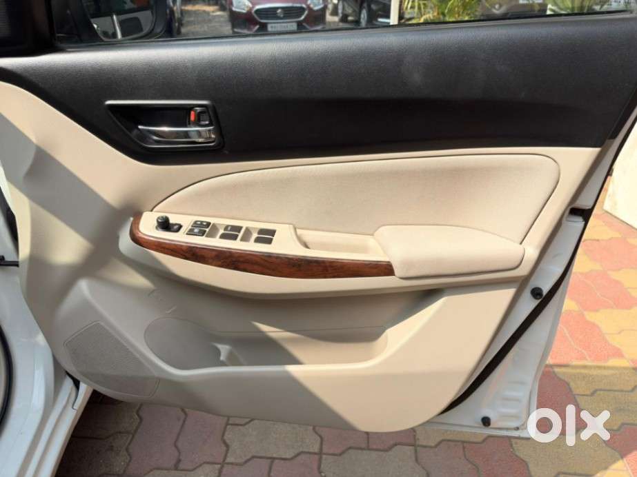 Maruti Suzuki Swift Dzire Amt Zxi, 2018, Petrol