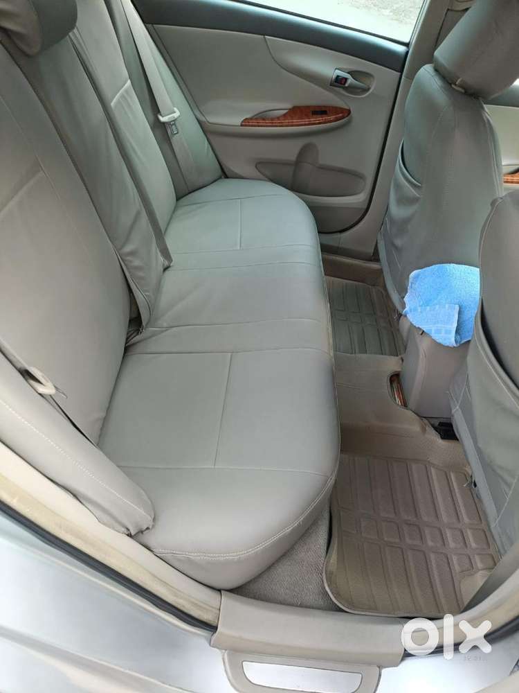 Toyota Corolla Altis 2010 Petrol