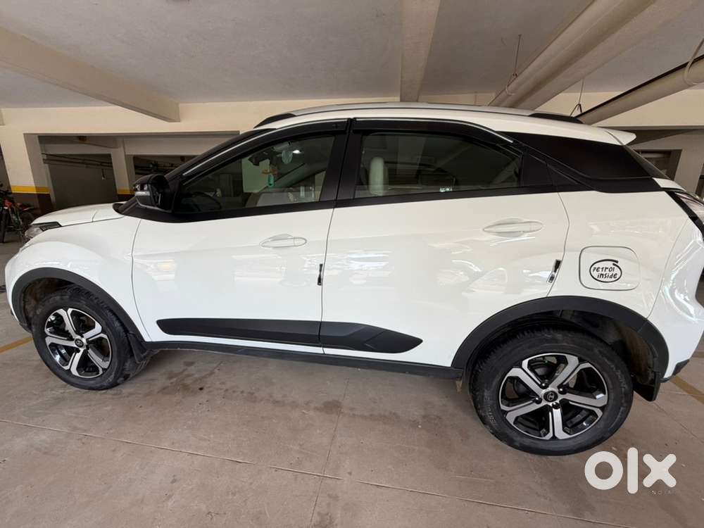 Tata Nexon Xz+s Petrol |2023|1st Owner |45000km |warranty Till Jan2028