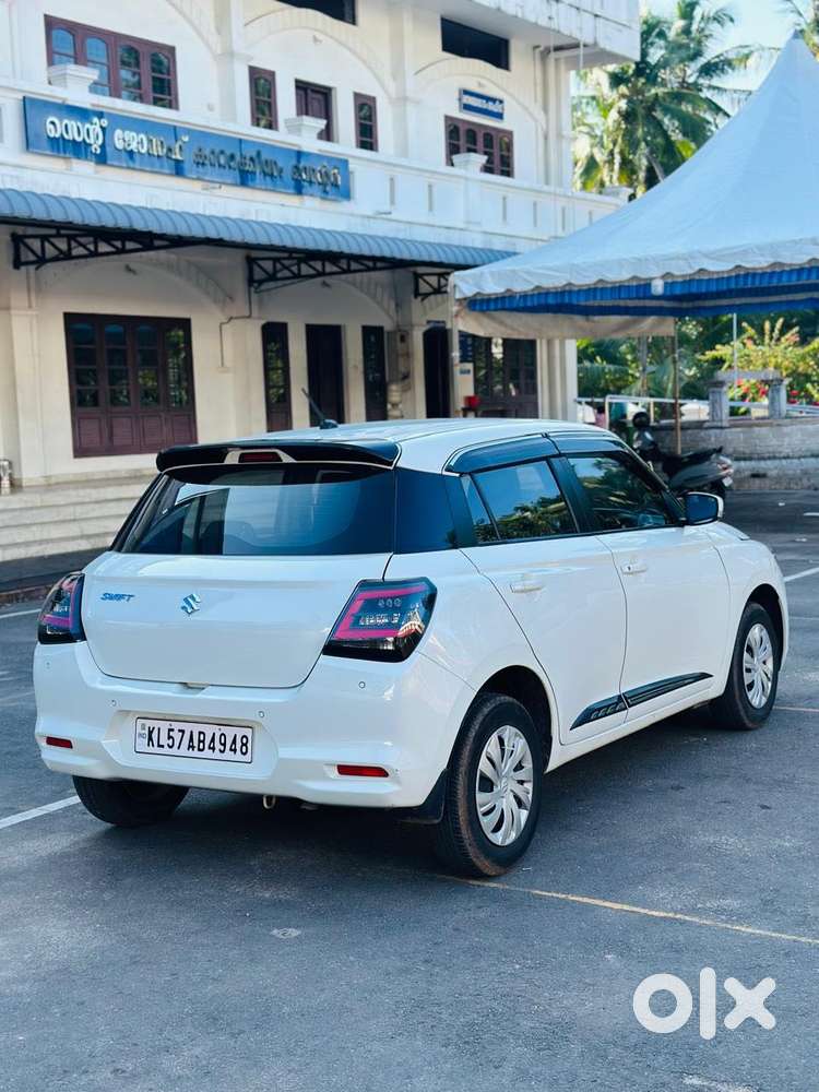 Maruti Suzuki Swift 1.2 Vxi (o), 2024, Petrol