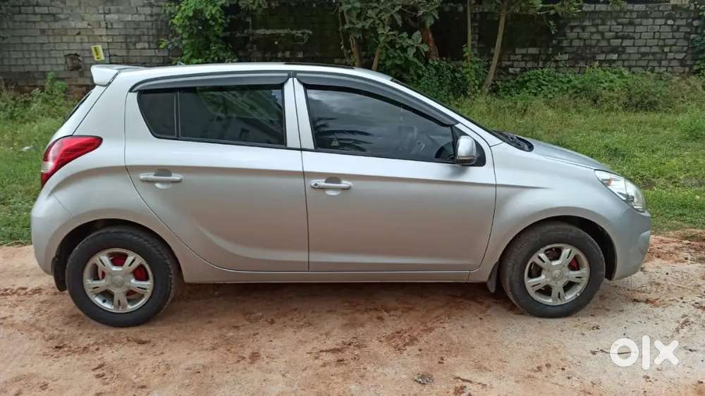 Well Maintained, 6 Airbags, Sunroof