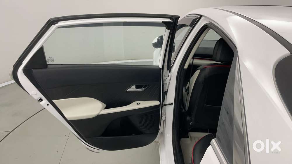 Hyundai Verna 1.5 Sx Petrol Mt, 2025, Petrol