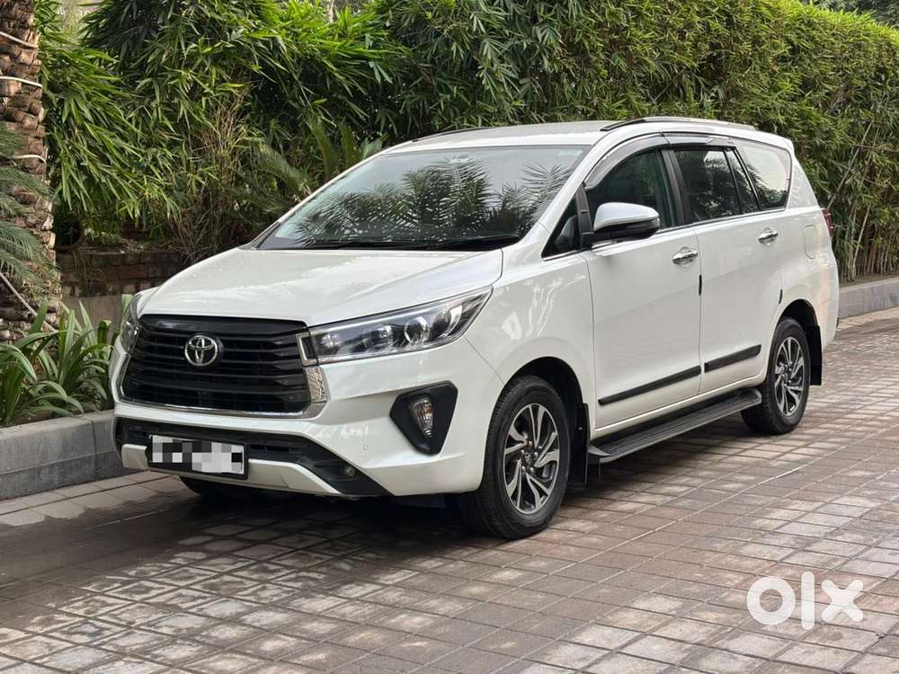 Toyota Innova Crysta [2020-ongoing] 2.4 Vx 8 Str, 2022, Diesel