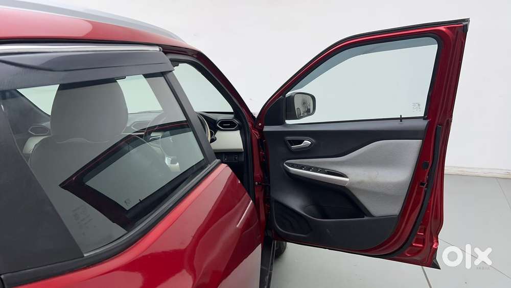 Nissan Magnite 1.0 Xv, 2024, Petrol