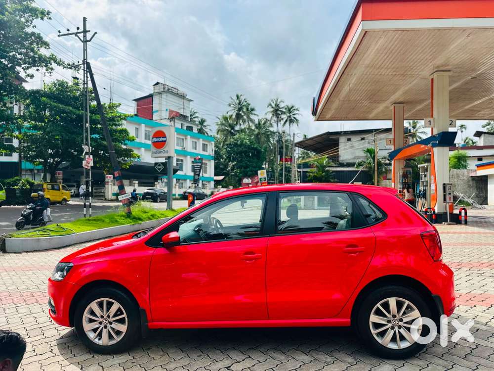 Volkswagen Polo Petrol Highline 1.2l, 2016, Petrol