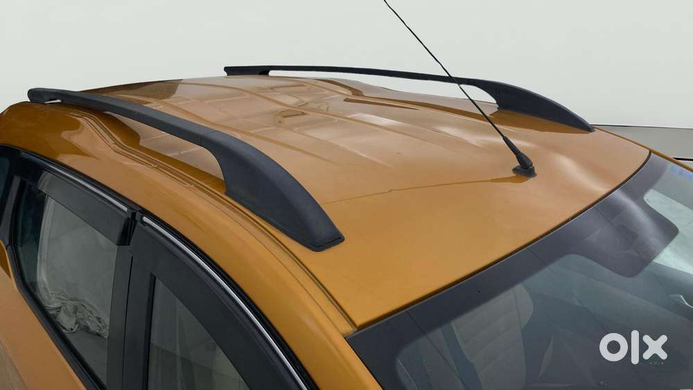 Renault Triber Rxz, 2022, Petrol