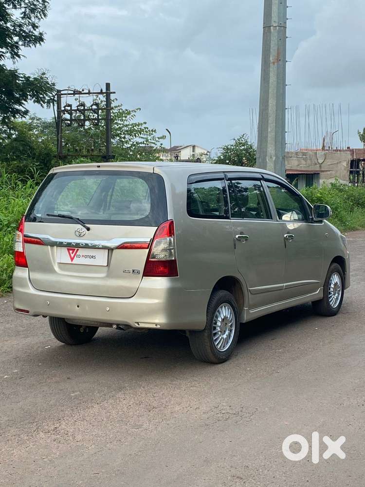 Toyota Innova 2.5 G (diesel) 8 Seater Bs Iv, 2014, Diesel