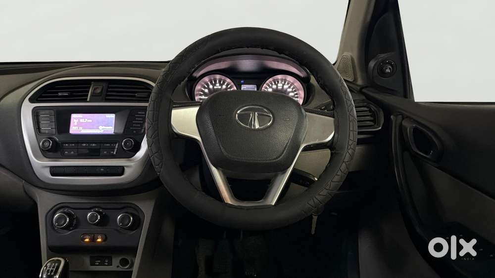 Tata Tiago 1.2 Revotron Xt, 2017, Petrol