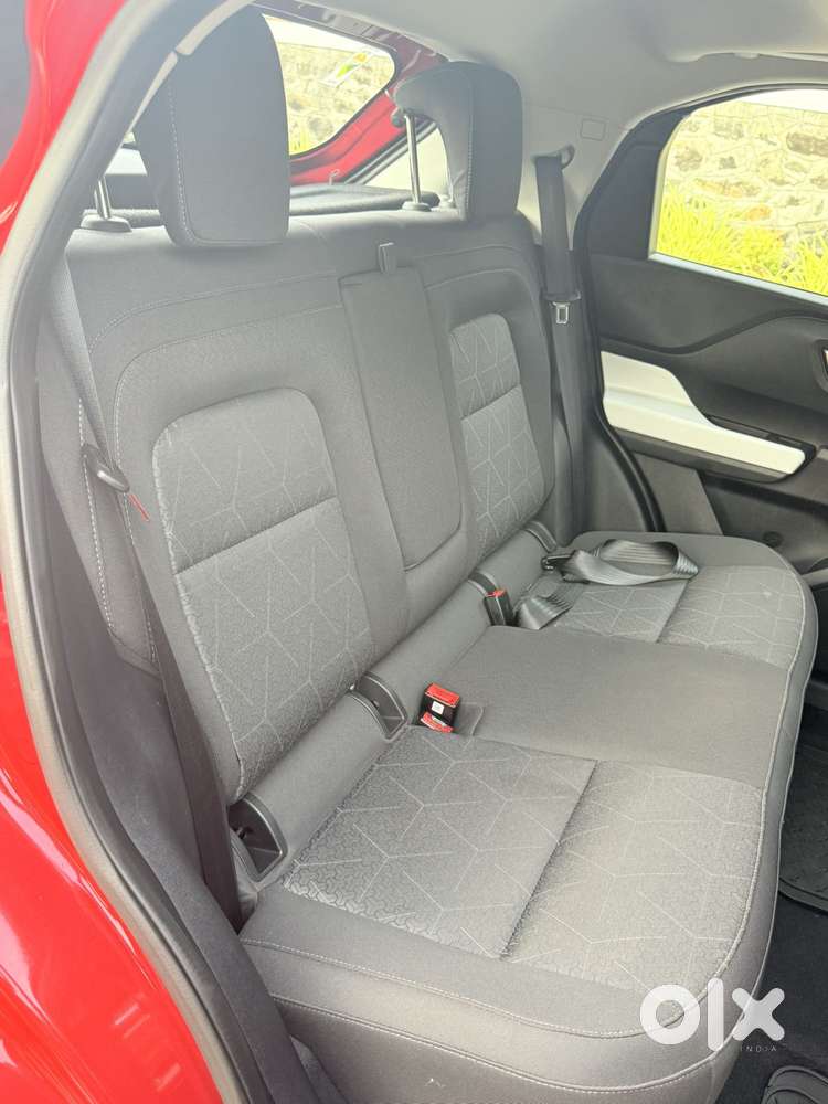 Tata Punch Creative Dual Tone Mt Sunroof, 2024, Petrol