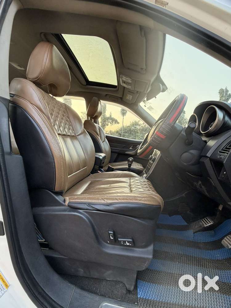 Mahindra Xuv500 W11 Option Awd, 2018, Diesel