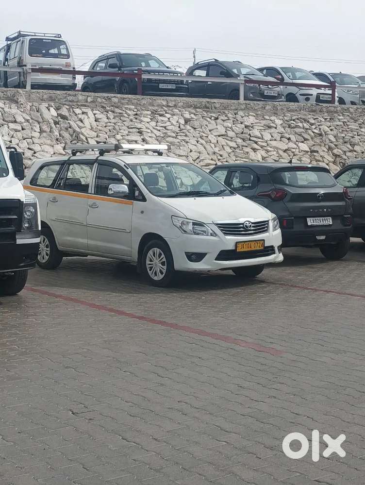 Toyota Innova 2013 Diesel 290000 Km Driven
