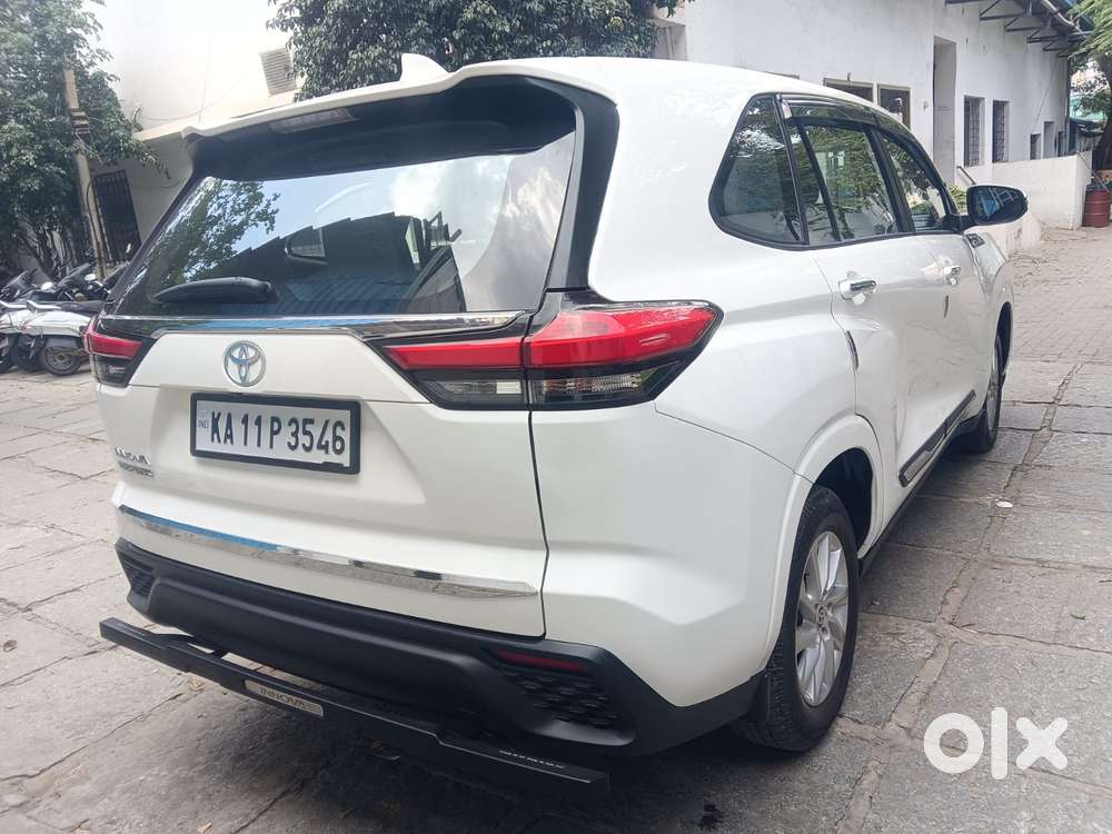 Toyota Innova Hycross 2.0 Gx 8 Str, 2024, Petrol