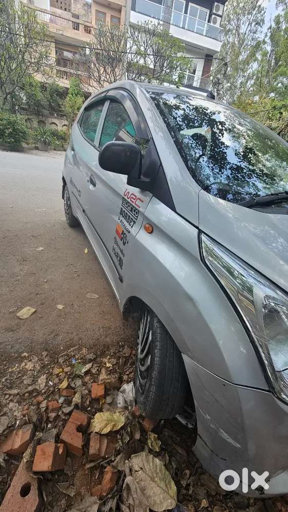 Hyundai Eon 2018 Petrol 79000 Km Driven