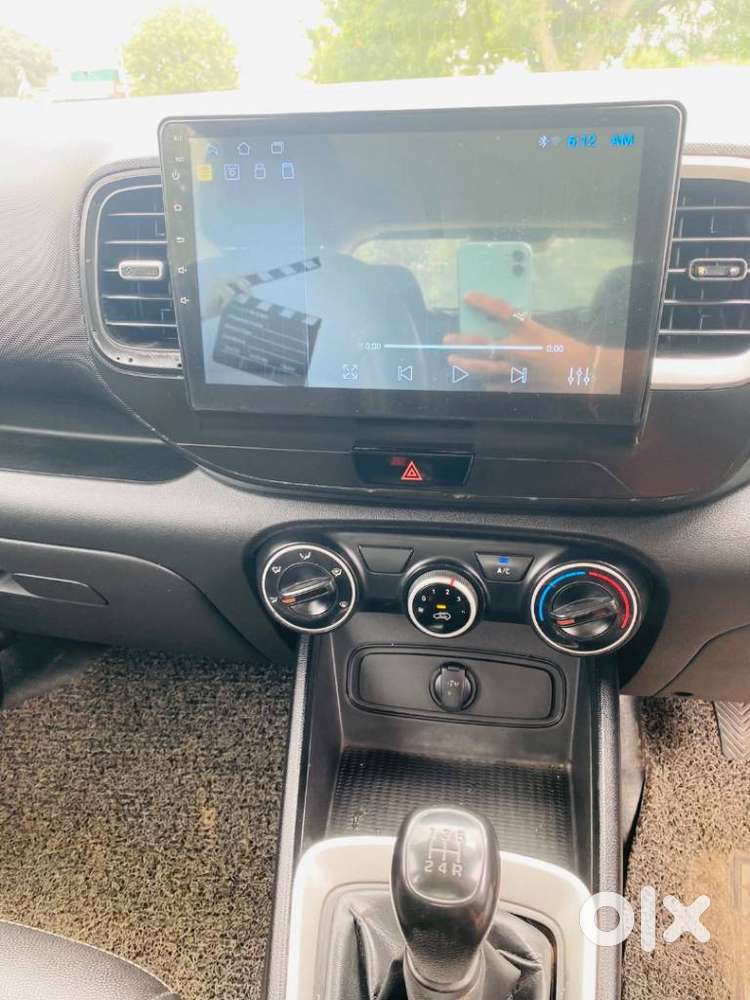 Hyundai Venue E, 2020, Cng & Hybrids