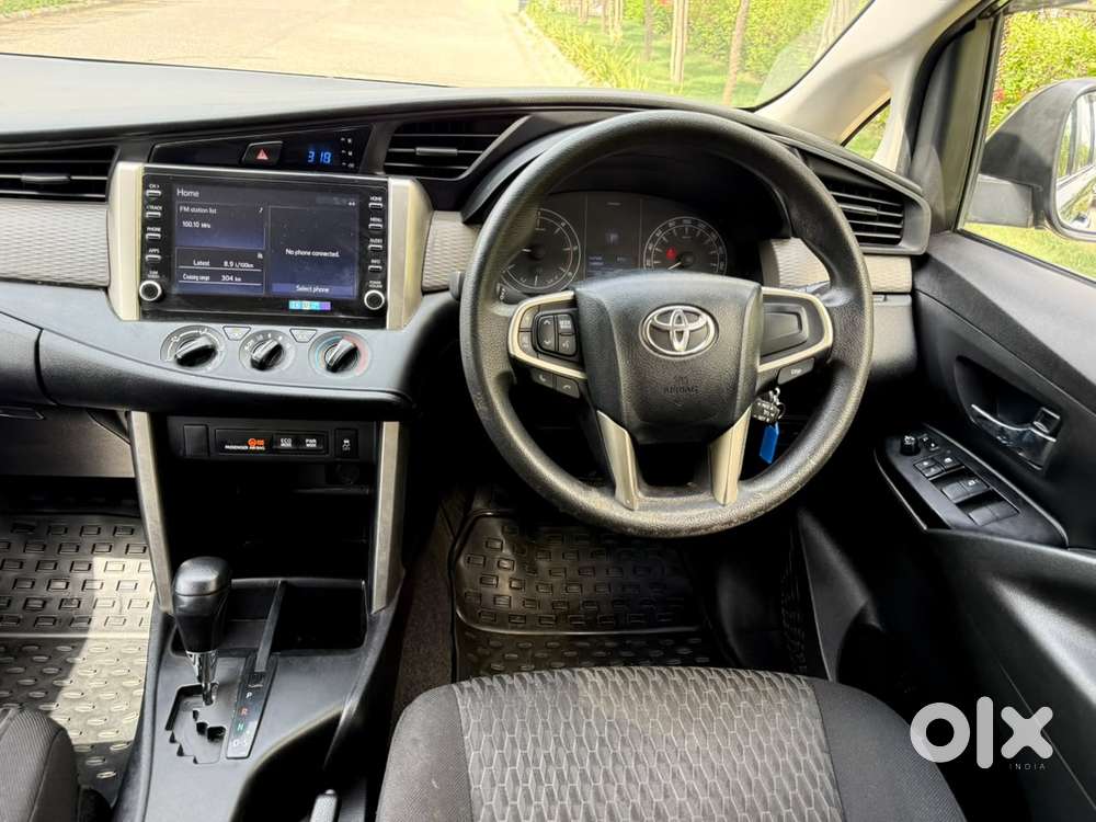 Toyota Innova Crysta [2020-ongoing] 2.4 Gx 7 Str, 2022, Diesel
