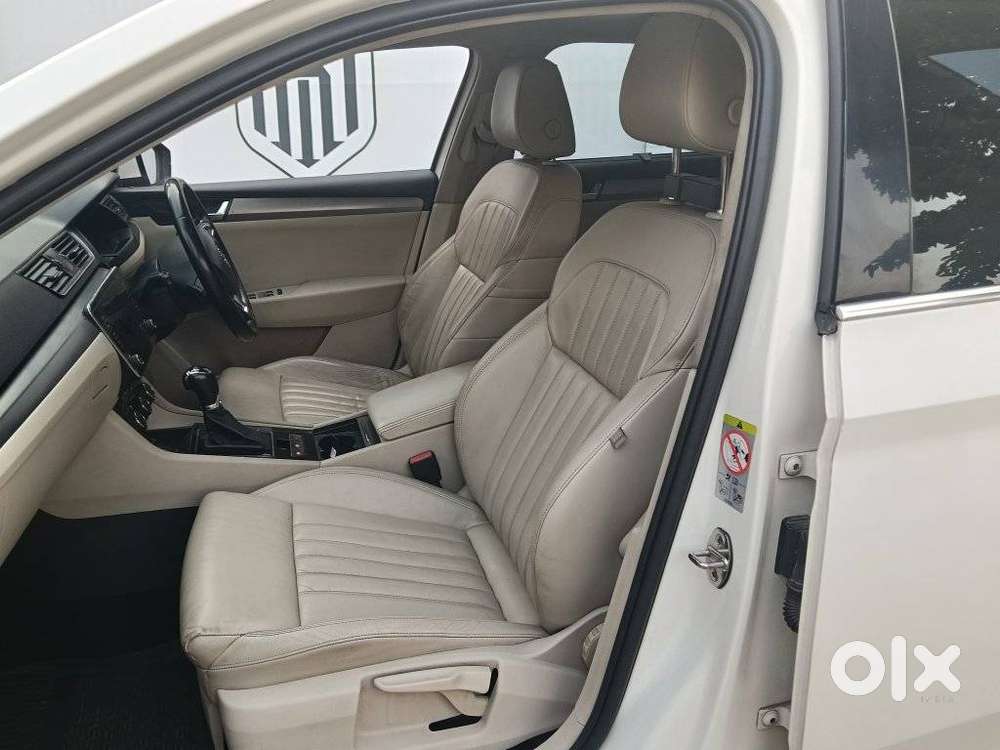 Skoda Superb Style 1.8, 2018, Petrol