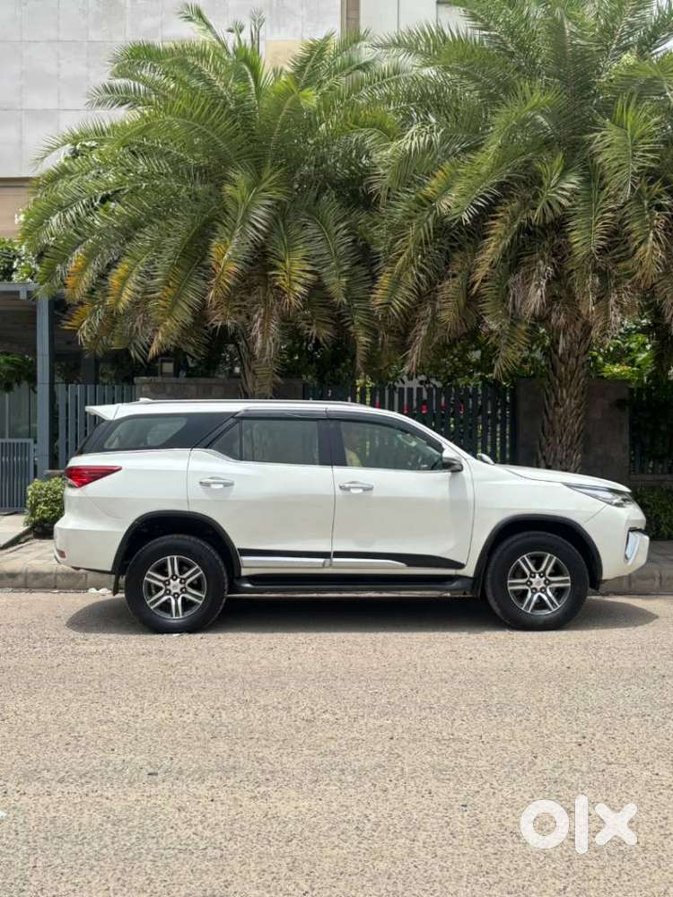 Toyota Fortuner 4x2 At 2.8 Diesel, 2020, Diesel