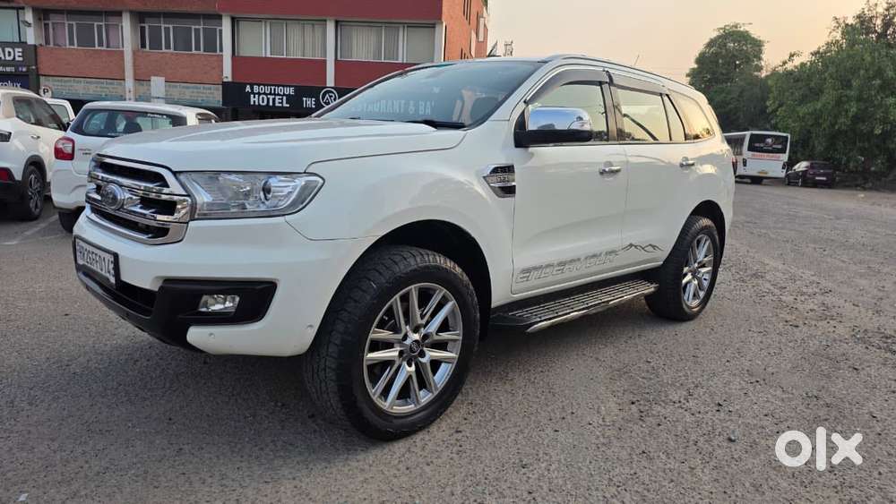 Ford Endeavour 3.2 Titanium At 4x4, 2017, Diesel