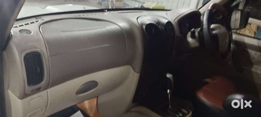 Mahindra Scorpio, 2015
