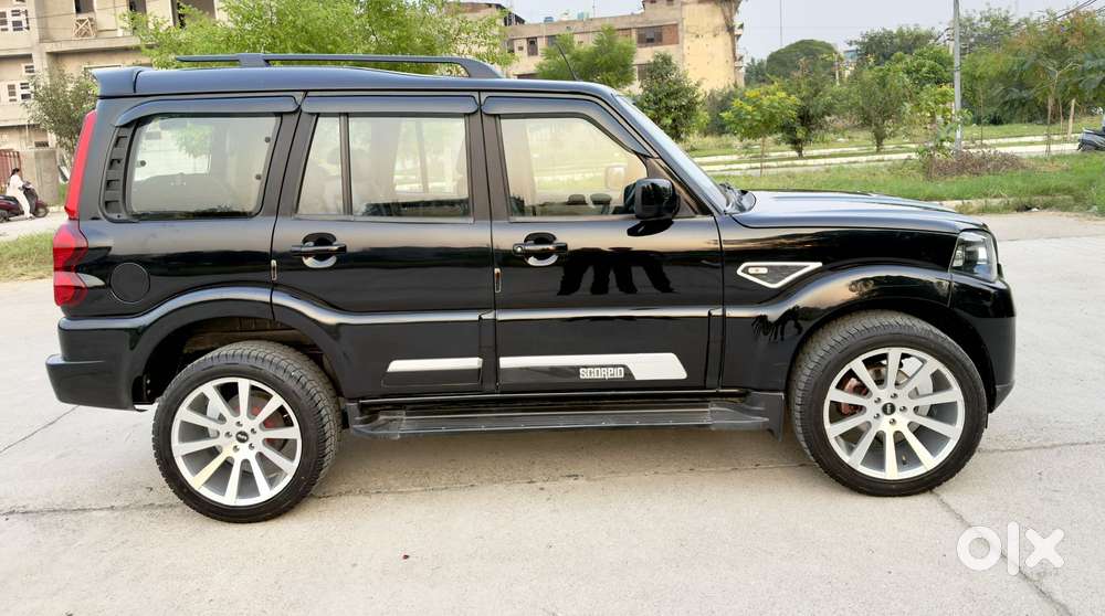 Mahindra Scorpio Classic 2.2 S 11 Mt 7 Cc, 2023, Diesel