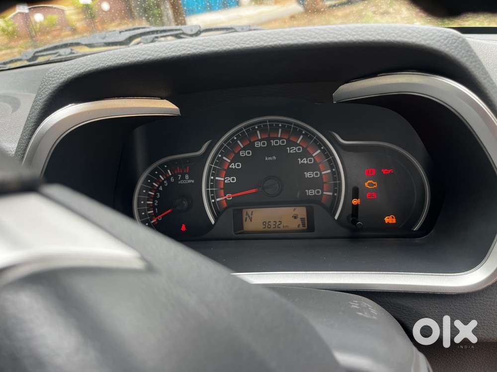 Maruti Suzuki Alto K10 1.0 Vxi Plus Amt, 2017, Petrol