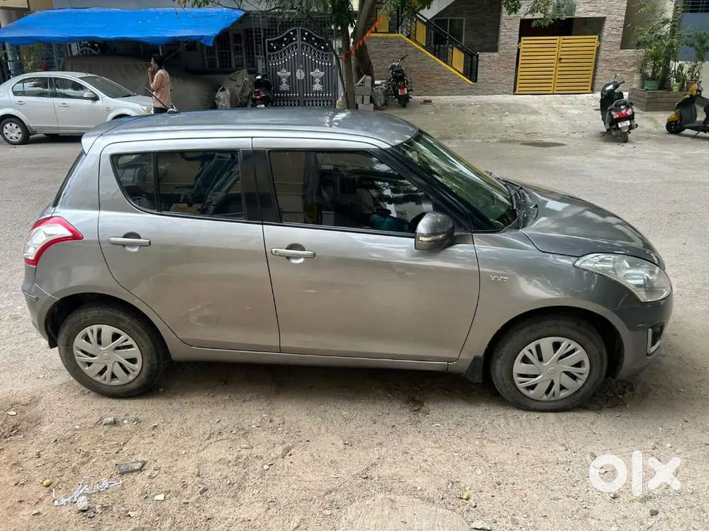 Maruti Swift Vxi 2017