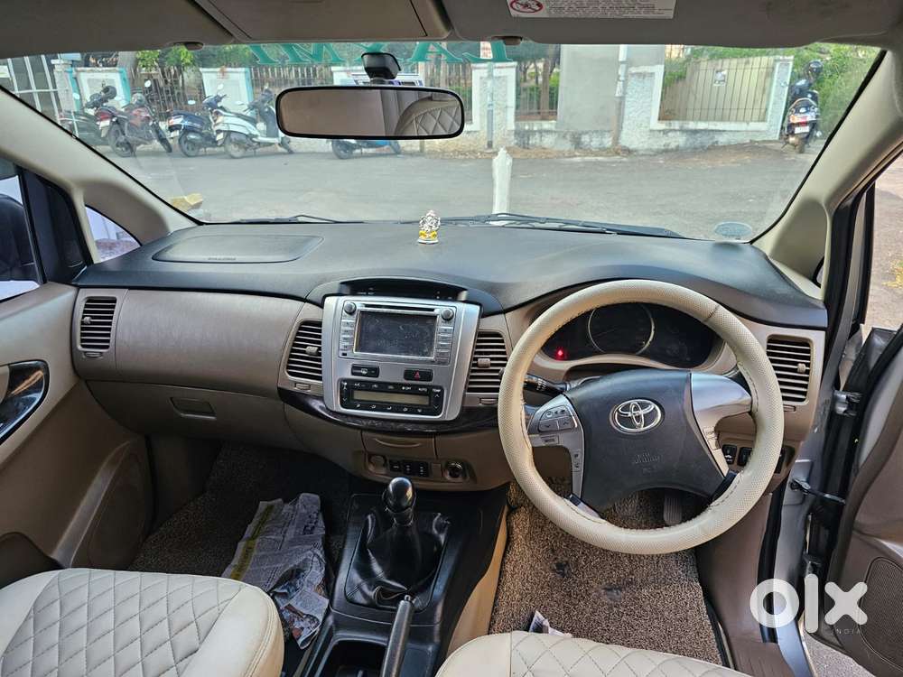 Toyota Innova 2.5 Z Diesel 7 Seater, 2014, Diesel