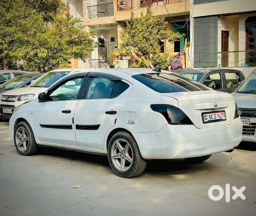 Nissan Petrol Manual 2013