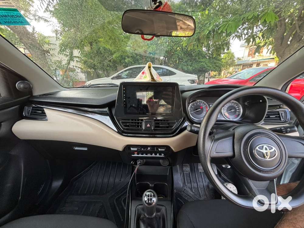 Toyota Glanza Petrol Manual 2024