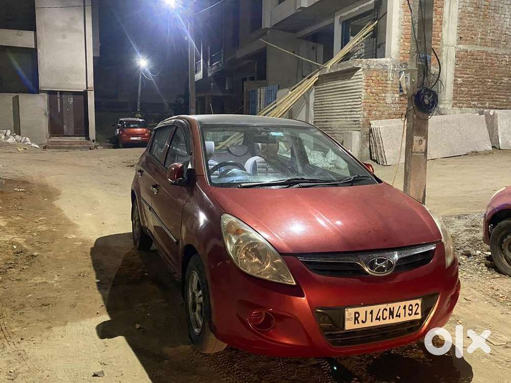 Hyundai I20 2012 Diesel 98000 Km Driven