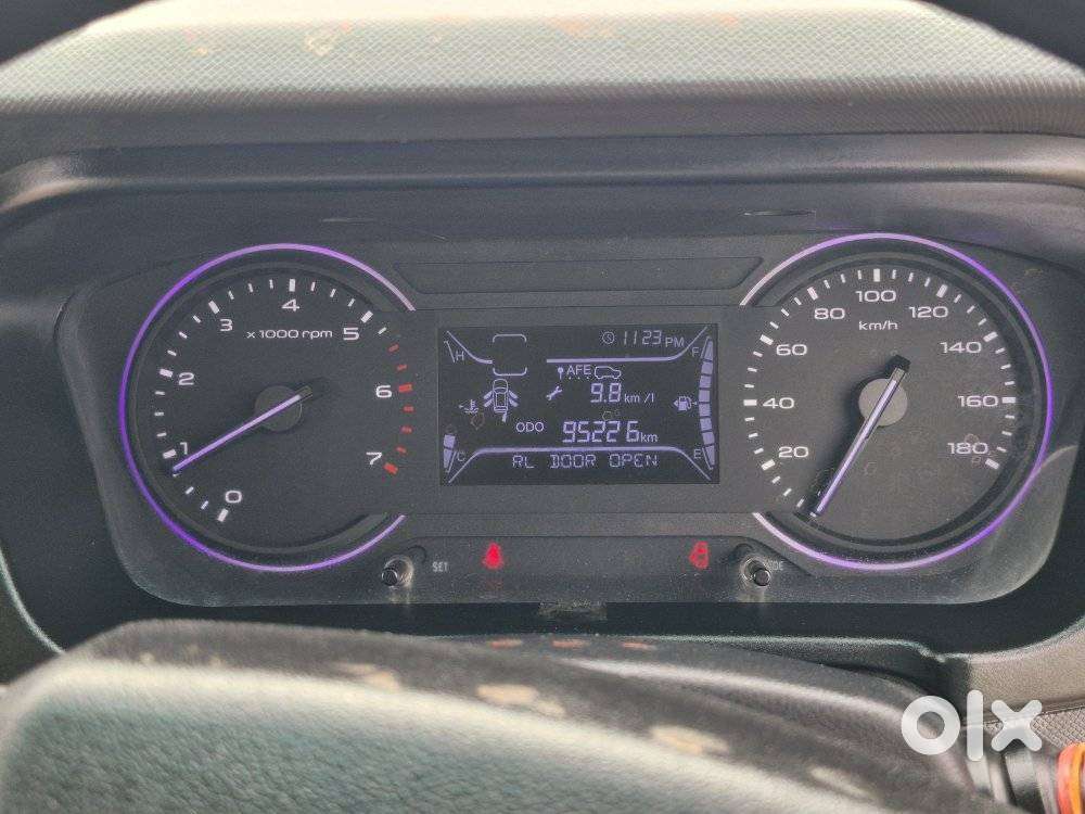 Mahindra Marazzo M2 8str, 2022, Diesel