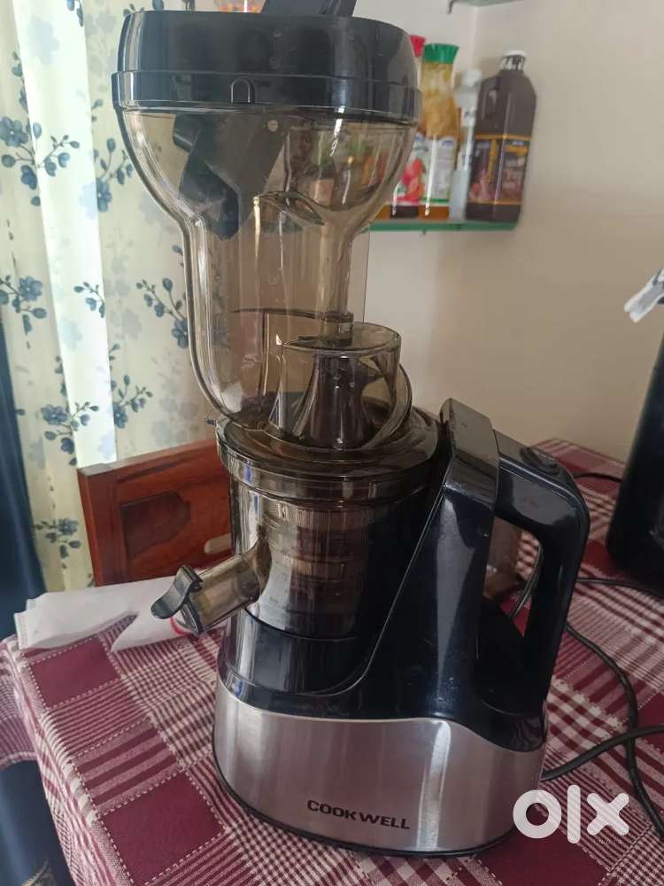 Cookwell Cold press Juicer brand new (2months old)