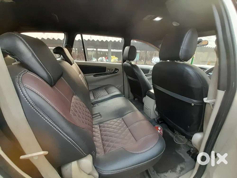 Toyota Innova 2011 Diesel 206000 Km Driven
