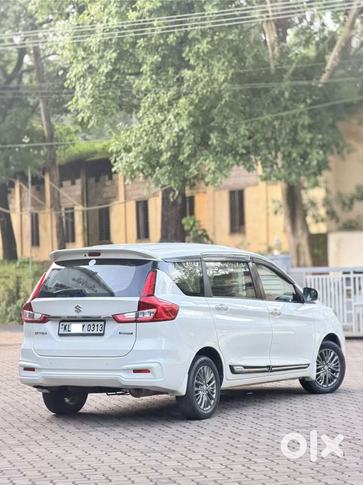 Maruti Suzuki Ertiga 1.5 Zxi Plus Shvs, 2019, Petrol