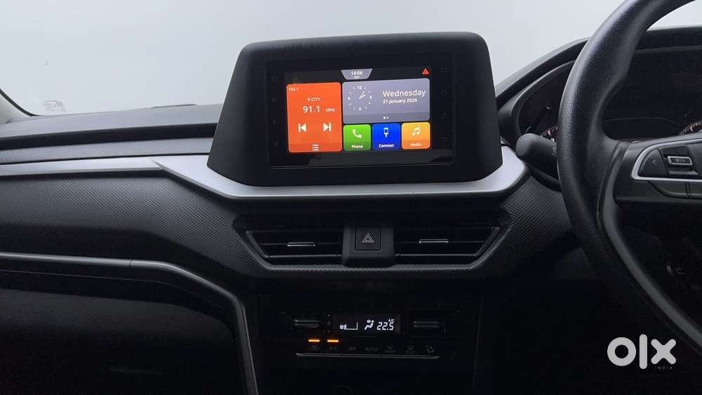 Maruti Suzuki Brezza Vxi At, 2024, Petrol