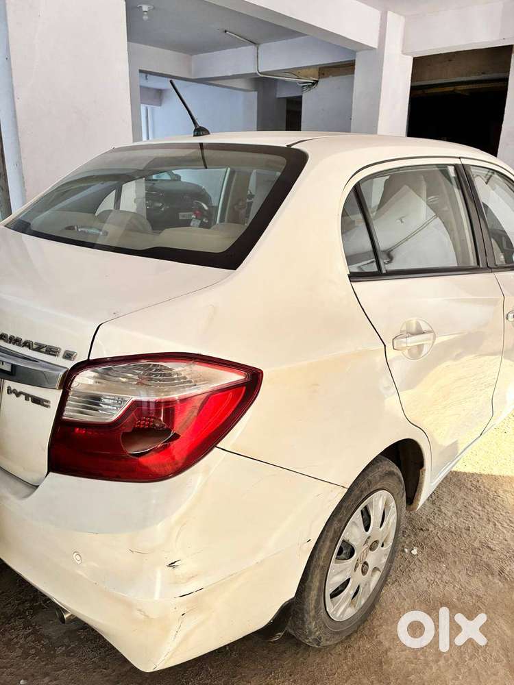 Well-maintained Honda Amaze (2017) Owned By A Retired Indian Air Force