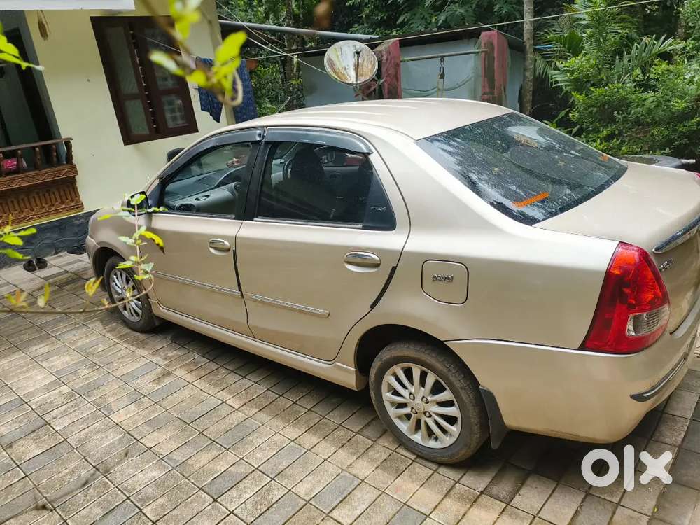 Toyota Etios Vx D 2011