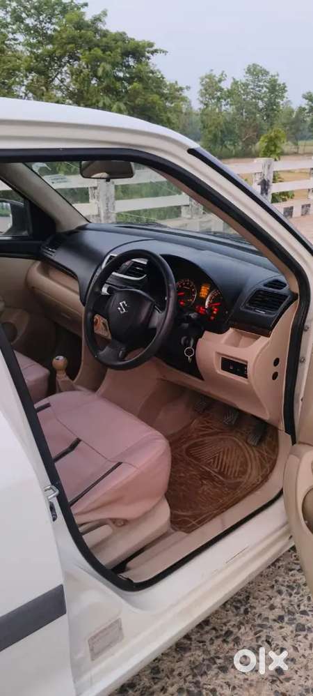 Maruti Suzuki Dzire 2014 Petrol 42000 Km Driven