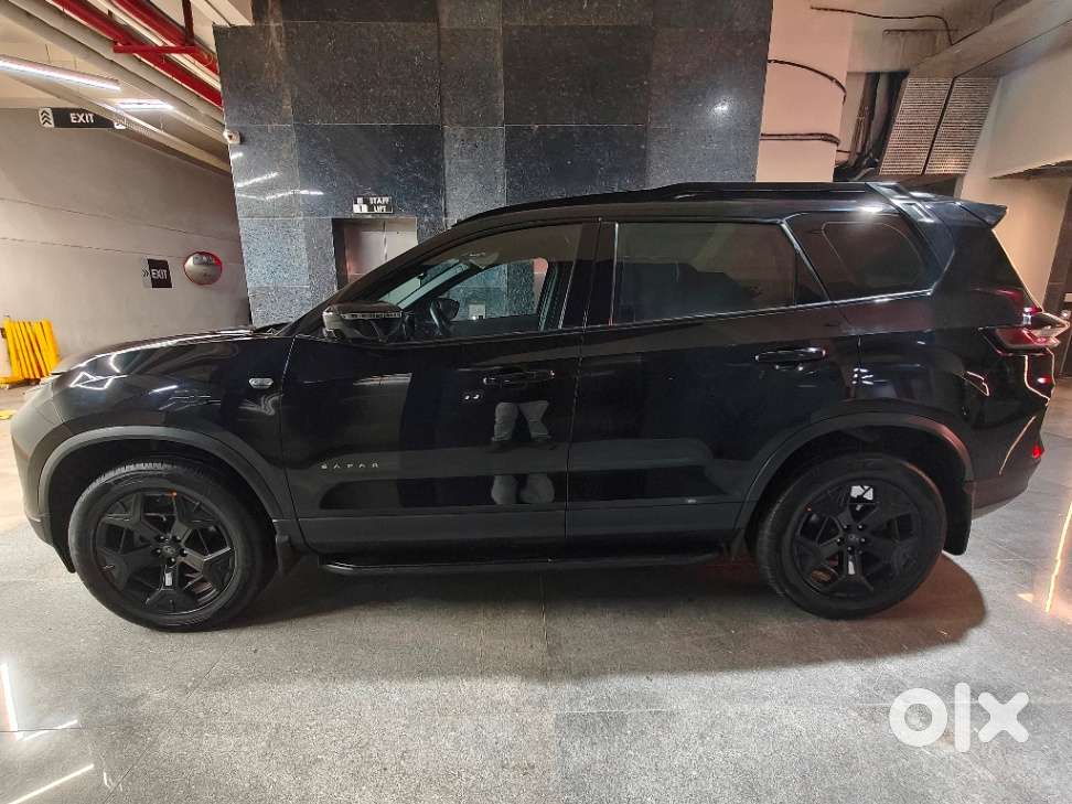 Tata Safari Accomplished Plus 6 Str Dark Edition At, 2024, Diesel