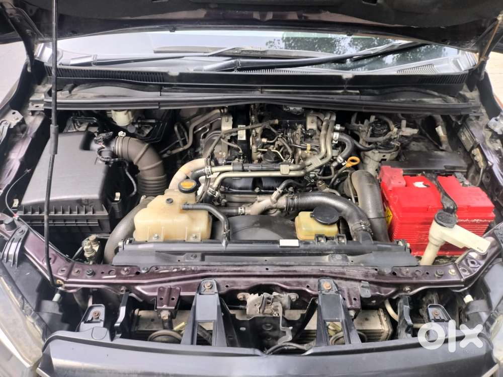 Toyota Innova Crysta 2.8 Gx At 8s, 2016, Diesel