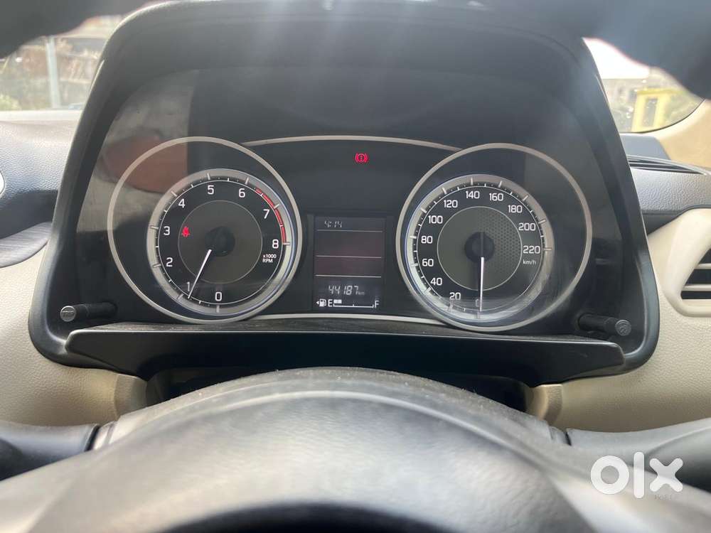 Maruti Suzuki Dzire 1.2 Vxi, 2022, Petrol
