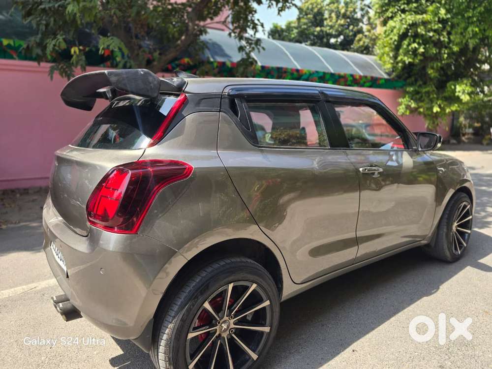 Maruti Suzuki Swift Vxi + Manual, 2024, Petrol