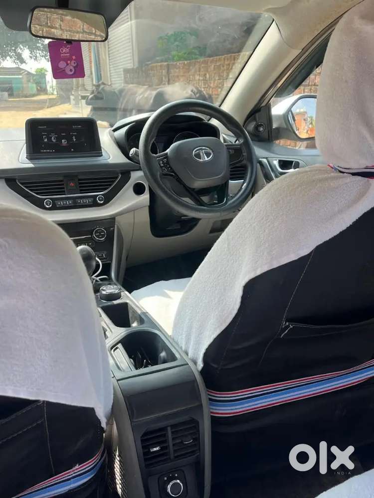 Tata Nexon 2018 Petrol Manual