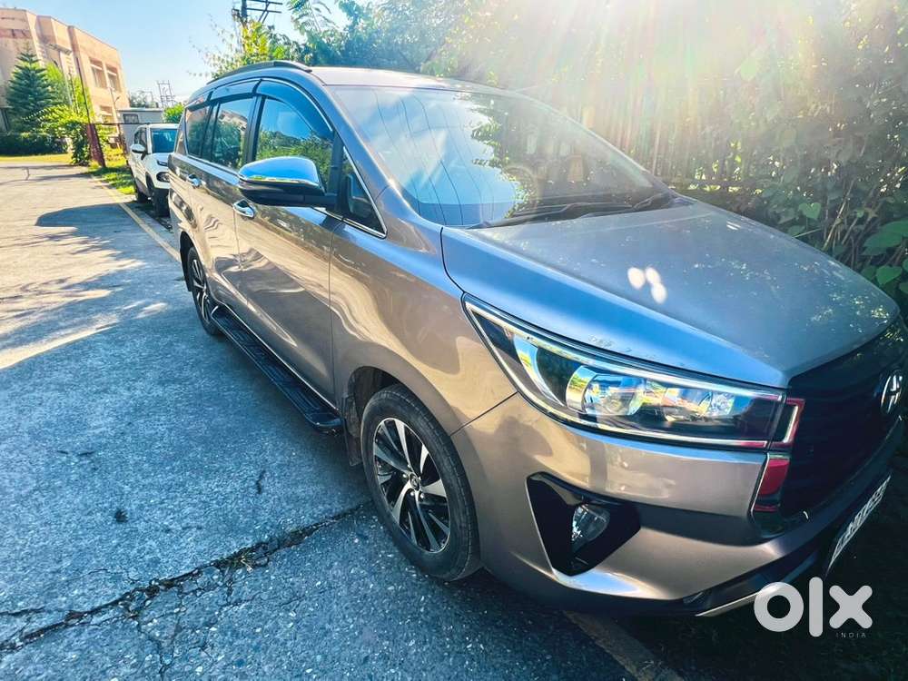 Toyota Innova Crysta 2022