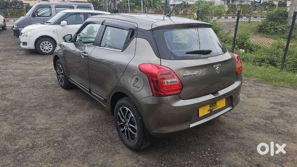 Maruti Suzuki Swift 1.3 Zxi, 2023, Petrol