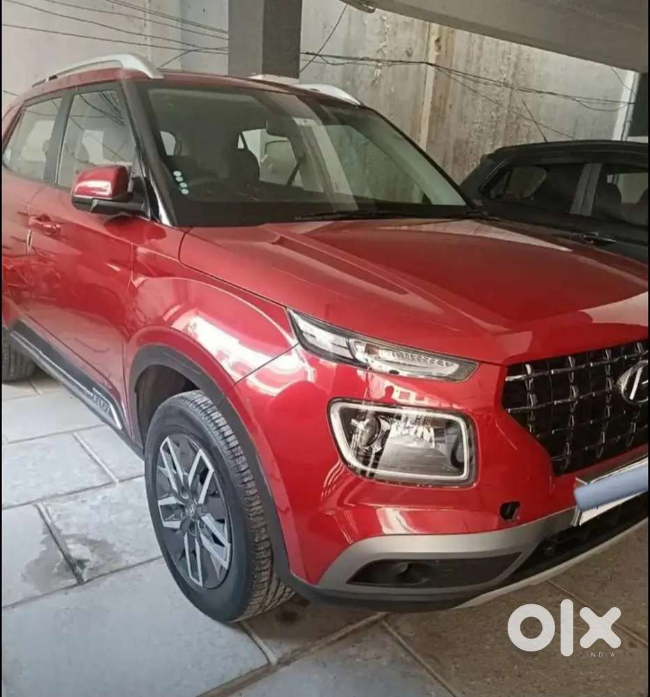 Hyundai Venue Petrol Manual 2021