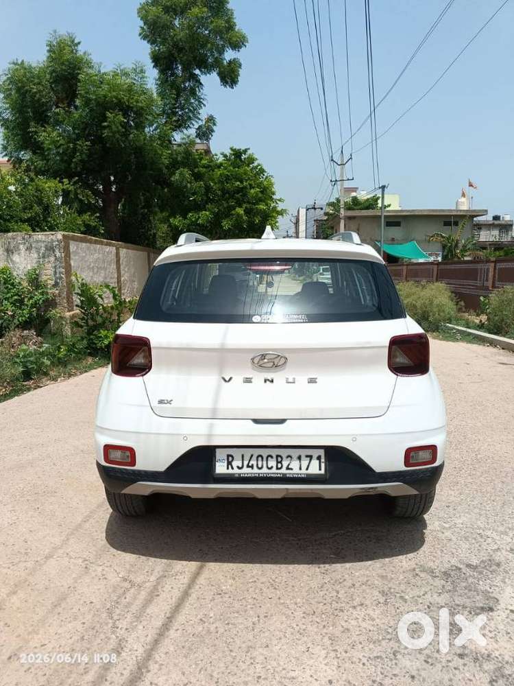 Hyundai Venue Sx Mt, 2021, Diesel