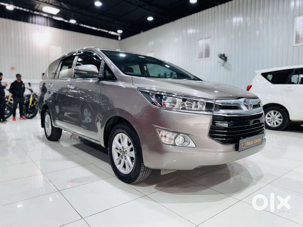 Toyota Innova Crysta 2.8 Z, 2016, Diesel